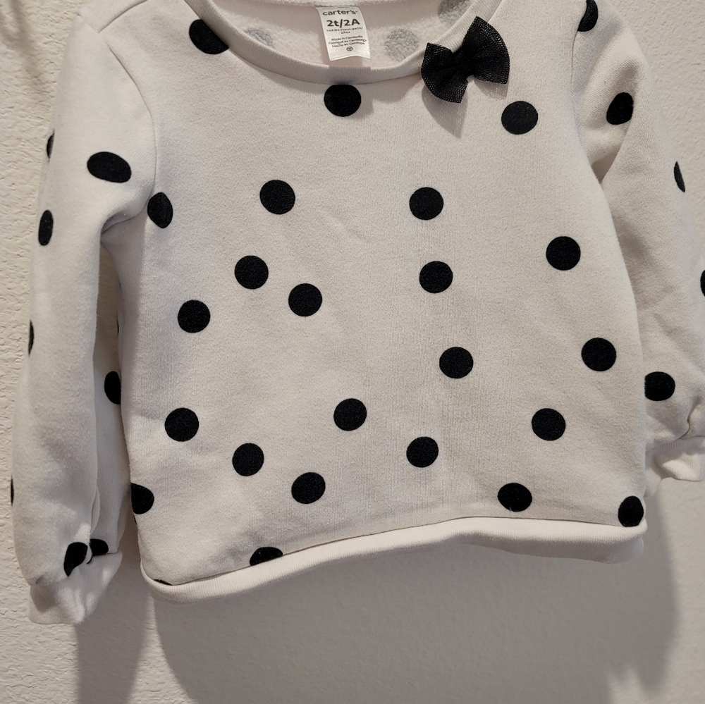 🔵 3/20Carters 2T sweater
